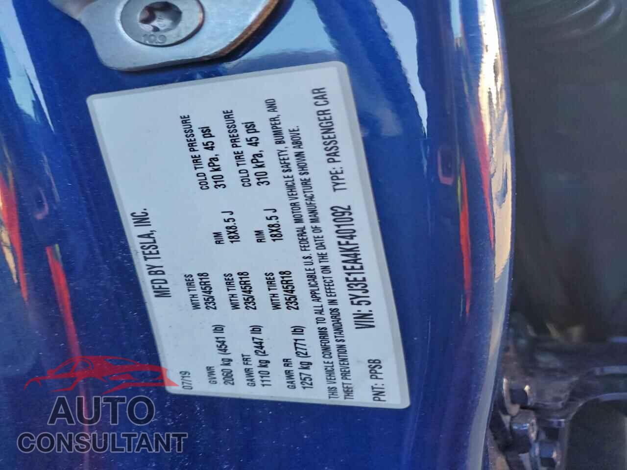 TESLA MODEL 3 2019 - 5YJ3E1EA4KF401092
