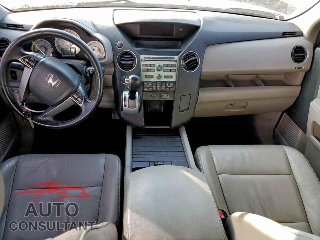 HONDA PILOT 2011 - 5FNYF4H54BB005909
