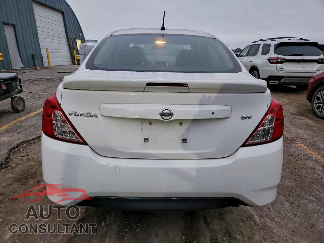 NISSAN VERSA 2017 - 3N1CN7AP3HL867817