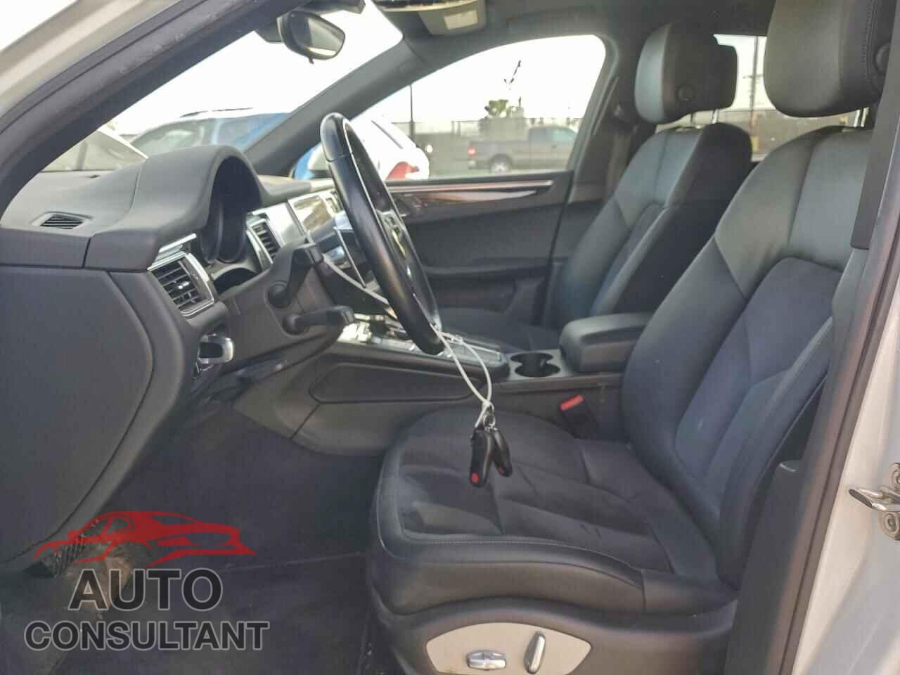 PORSCHE MACAN 2017 - WP1AA2A54HLB81376