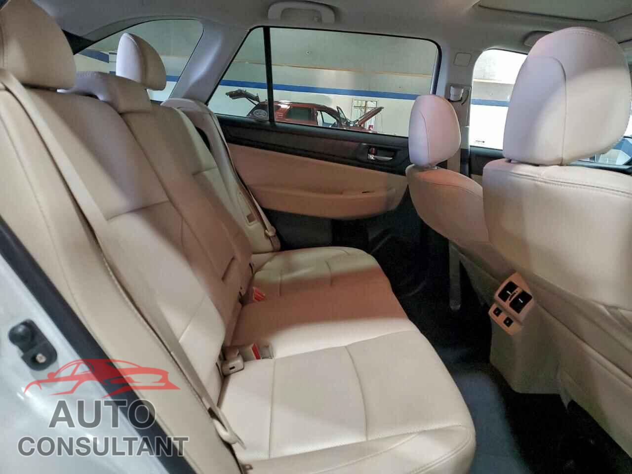 SUBARU OUTBACK 2017 - 4S4BSANC2H3293210