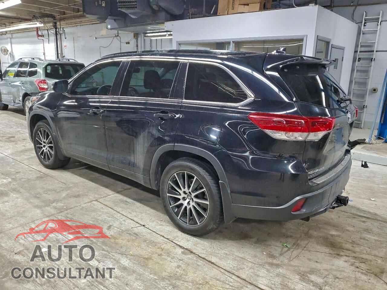 TOYOTA HIGHLANDER 2017 - 5TDJZRFH4HS458807