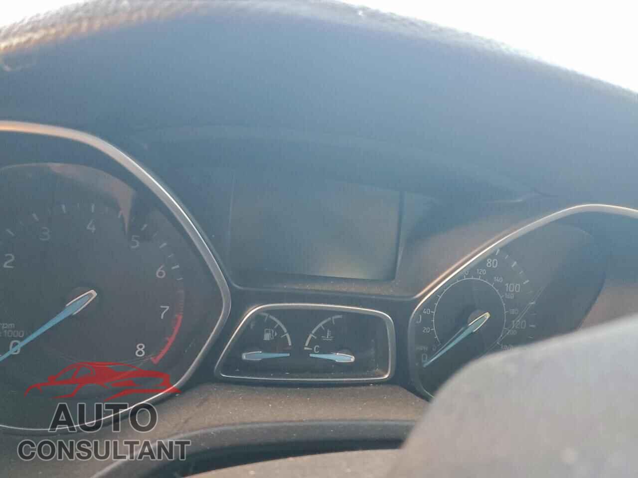 FORD FOCUS 2018 - 1FADP3F25JL304356