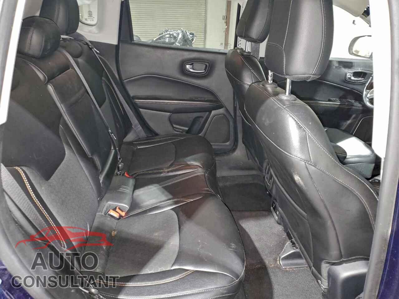 JEEP COMPASS 2018 - 3C4NJDBB4JT423564
