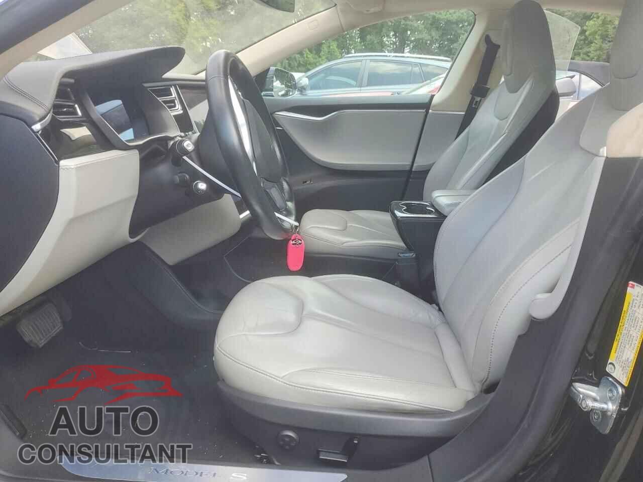 TESLA MODEL S 2015 - 5YJSA1H10FF080743