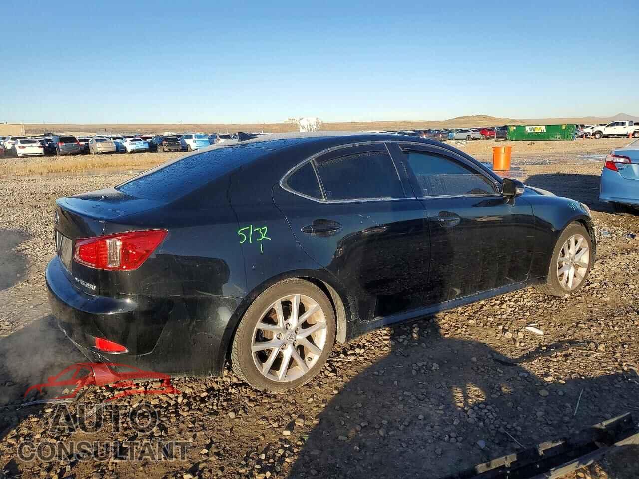 LEXUS IS 2011 - JTHCF5C28B5052485