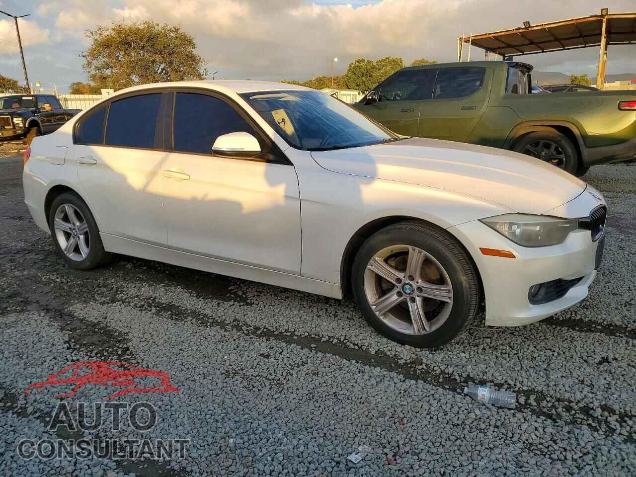 BMW 3 SERIES 2012 - WBA3A5C50CF343565