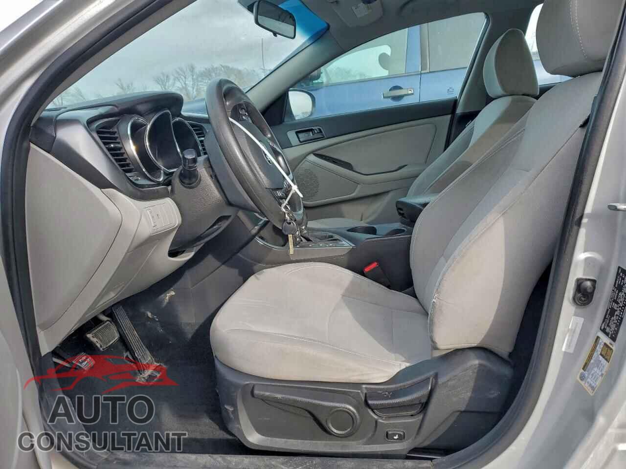 KIA OPTIMA 2012 - 5XXGM4A76CG006457