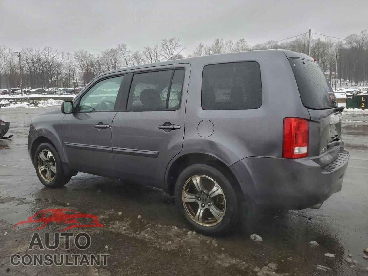 HONDA PILOT 2015 - 5FNYF4H36FB021825