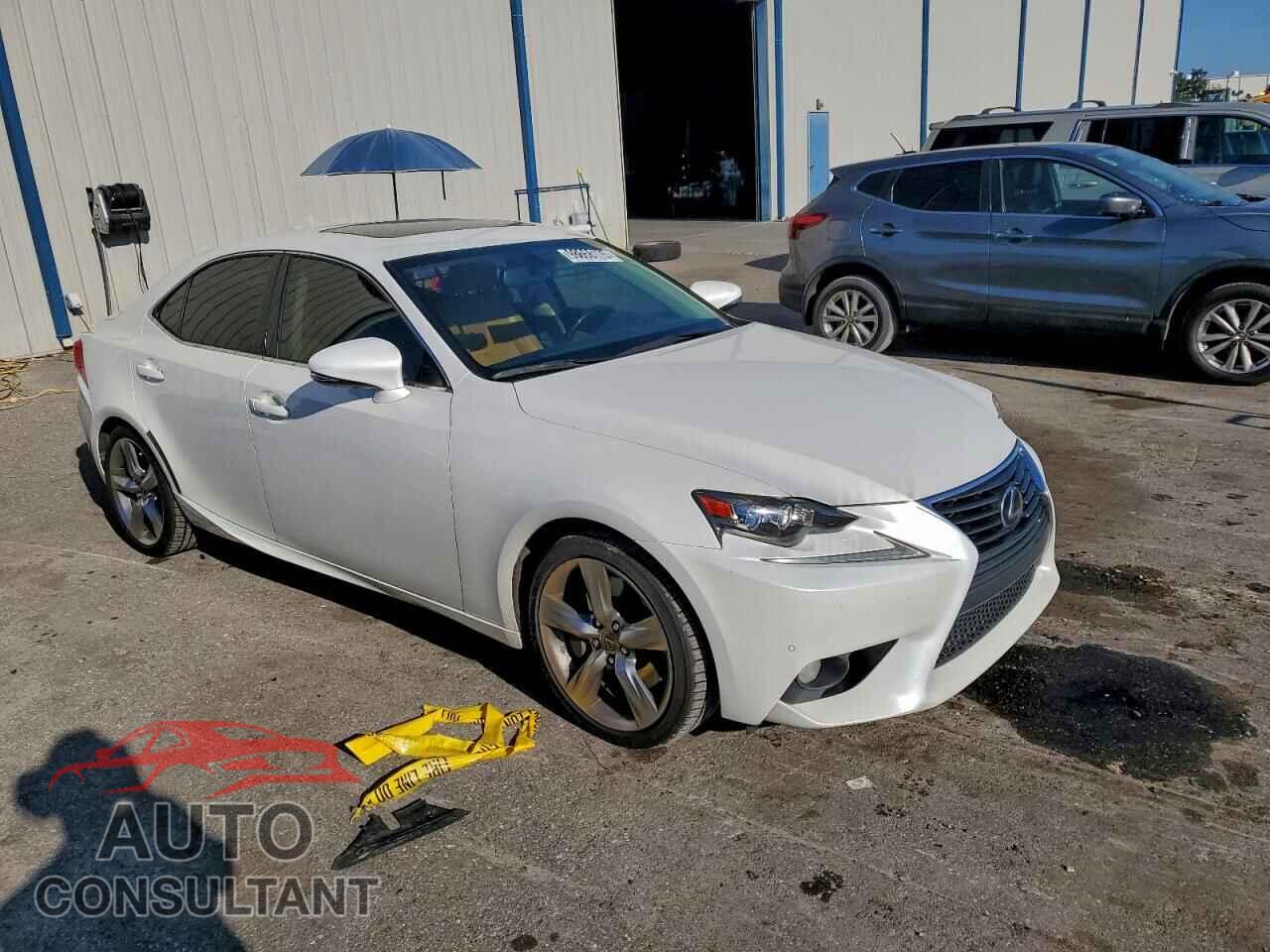 LEXUS IS 2014 - JTHBE1D2XE5000799