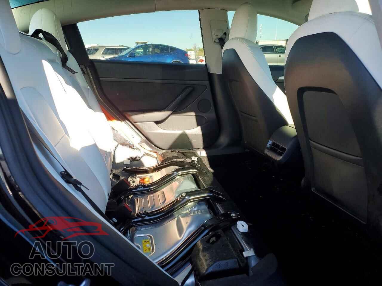 TESLA MODEL 3 2022 - 5YJ3E1EA4NF147792