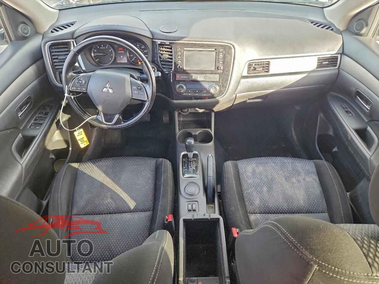 MITSUBISHI OUTLANDER 2016 - JA4AD3A32GZ003744