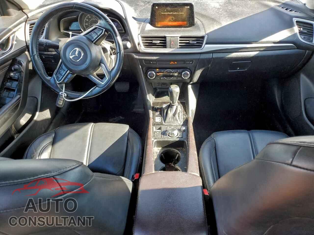MAZDA 3 2017 - 3MZBN1V71HM128095