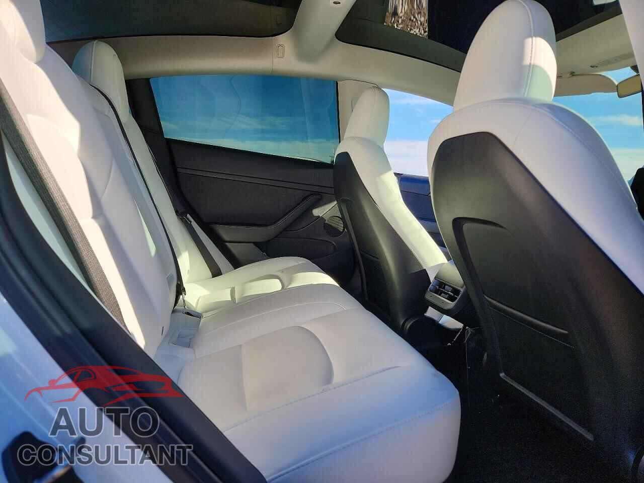 TESLA MODEL 3 2023 - 5YJ3E1EA5PF675523