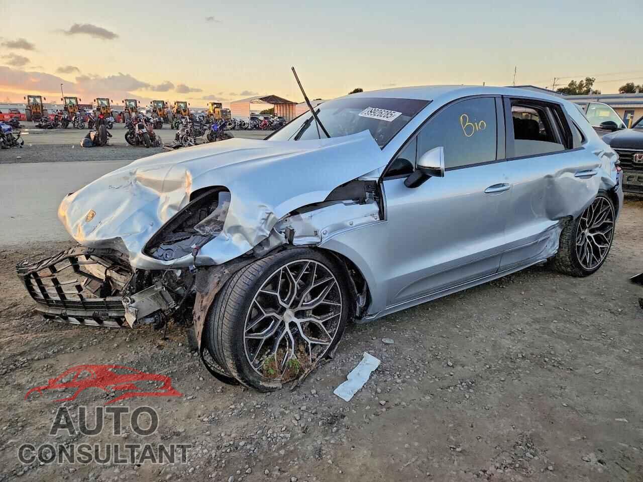 PORSCHE MACAN 2015 - WP1AB2A56FLB66789