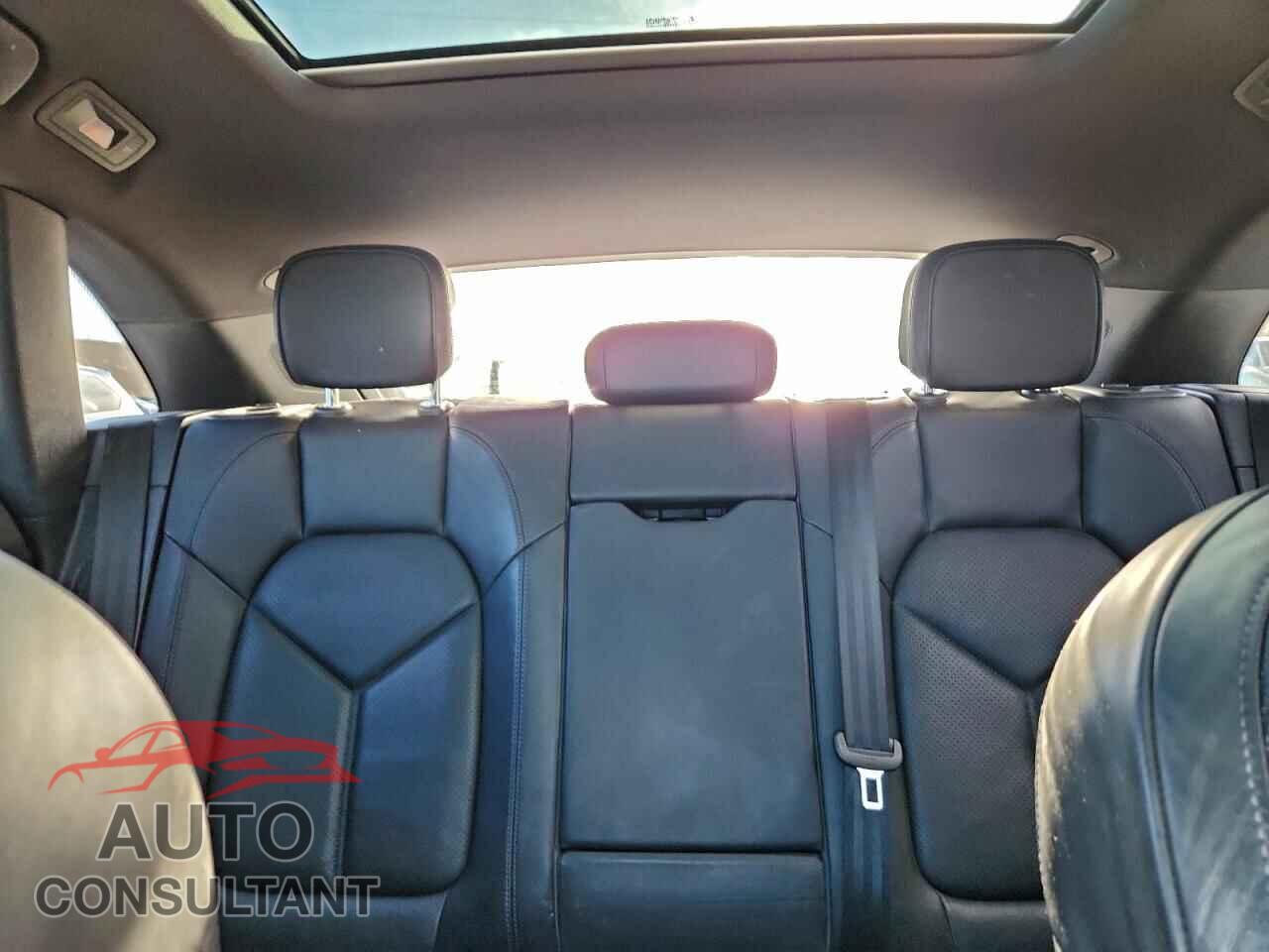 PORSCHE MACAN 2015 - WP1AB2A55FLB44508