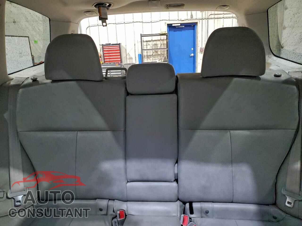 FORD FOCUS 2016 - 1FADP3F22GL400826
