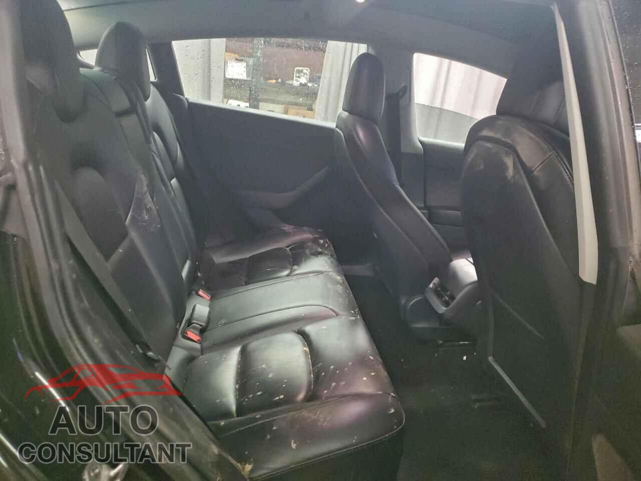 TESLA MODEL 3 2022 - 5YJ3E1EA2NF289221