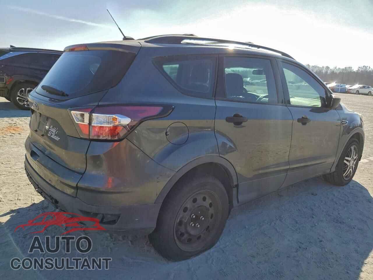 FORD ESCAPE 2017 - 1FMCU0F77HUB34705