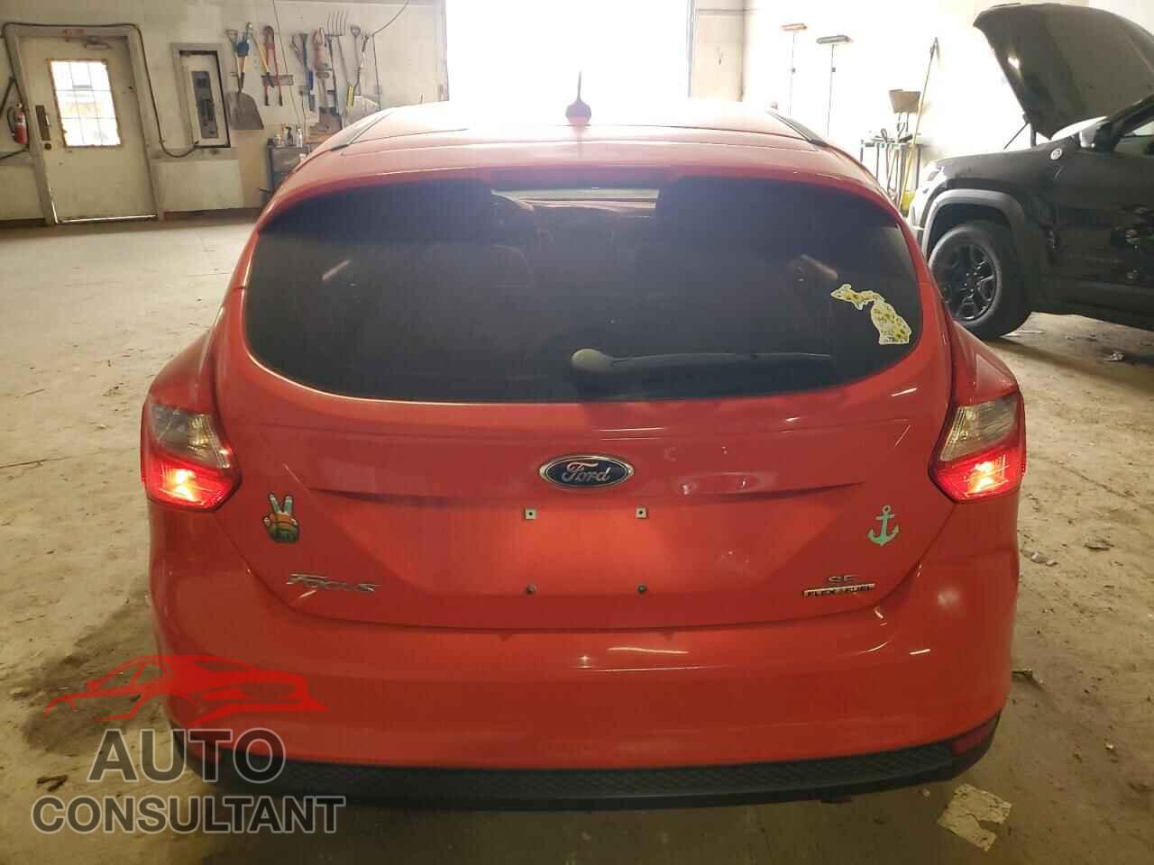 FORD FOCUS 2014 - 1FADP3K26EL392135