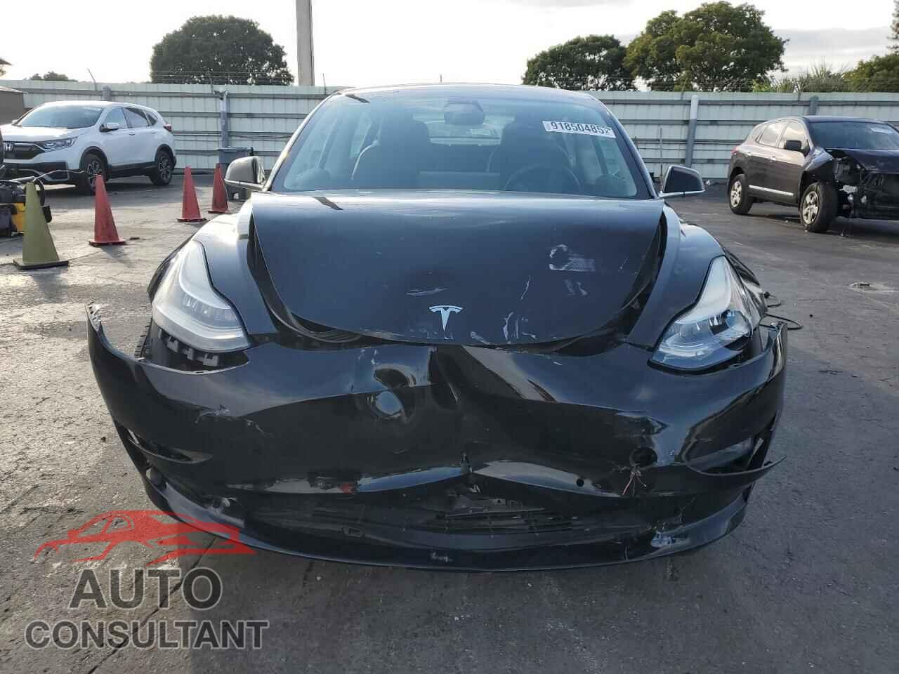 TESLA MODEL 3 2019 - 5YJ3E1EA1KF306571