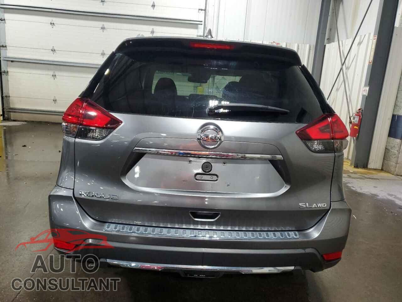 NISSAN ROGUE 2017 - 5N1AT2MV5HC857949