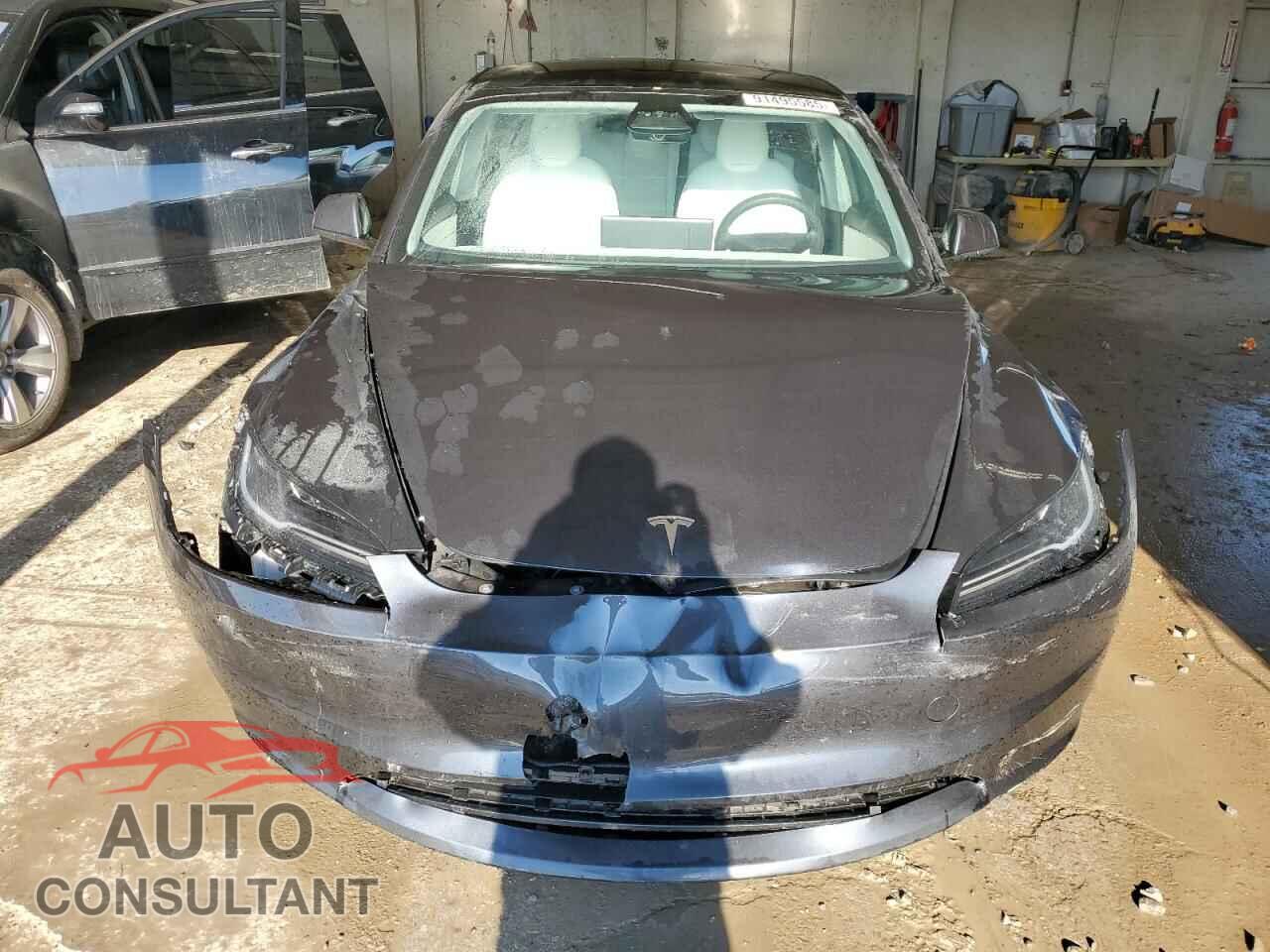 TESLA MODEL 3 2025 - 5YJ3E1EAXSF005376