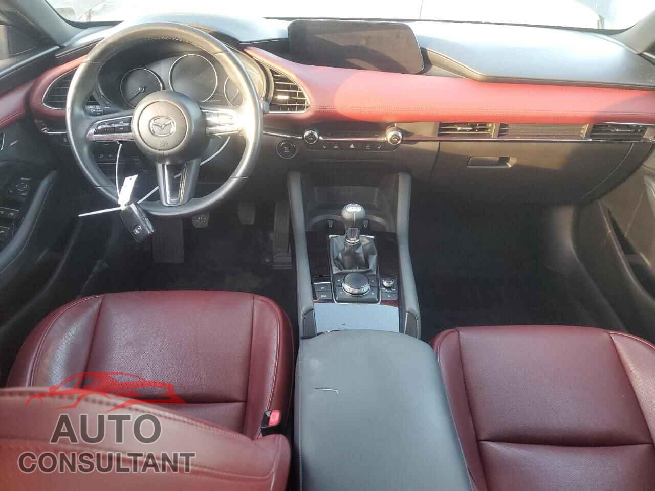 MAZDA 3 2021 - JM1BPAML8M1402640