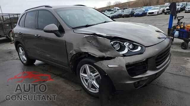 PORSCHE CAYENNE 2016 - WP1AA2A28GKA36416