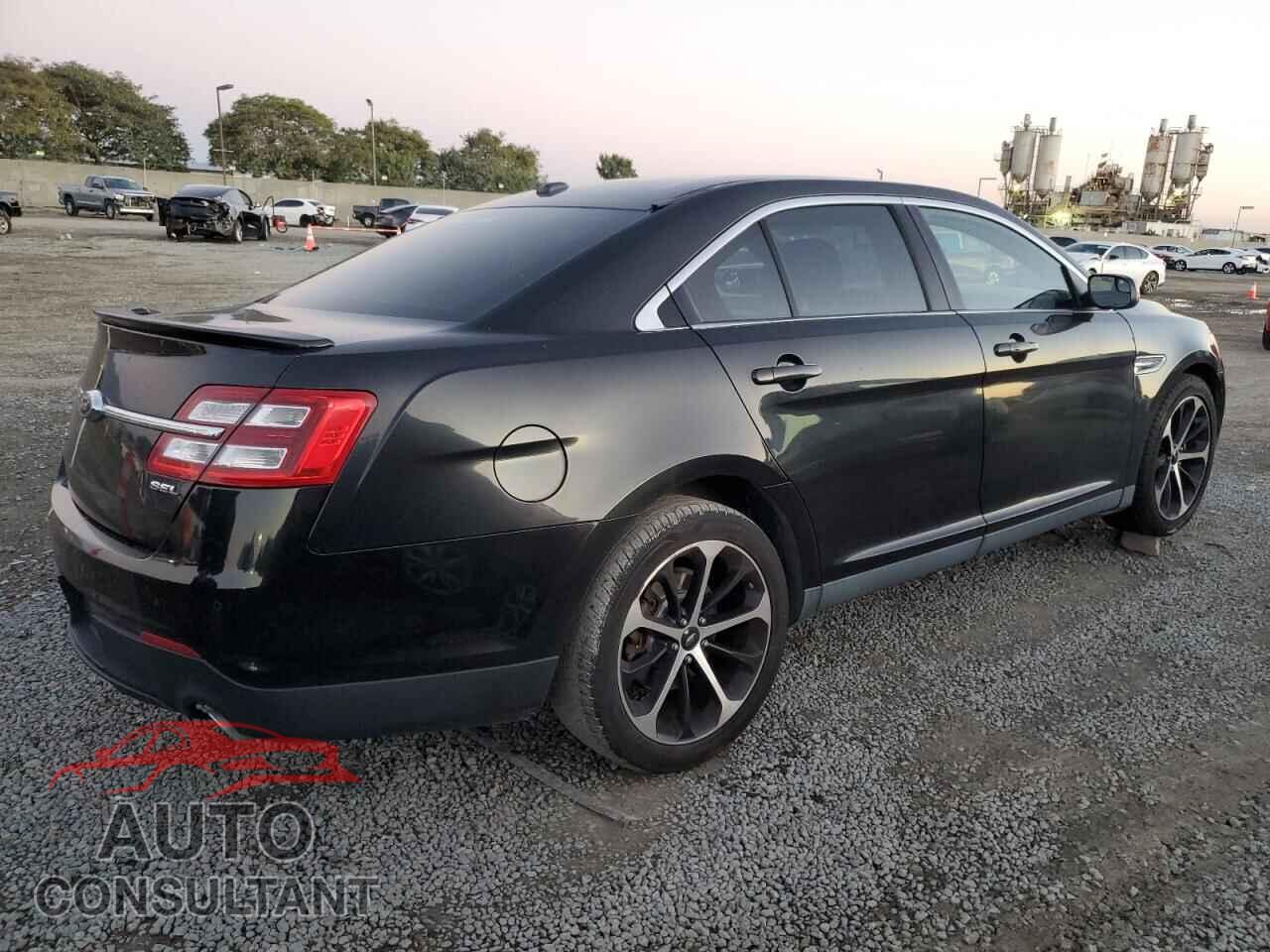 FORD TAURUS 2015 - 1FAHP2E82FG100678