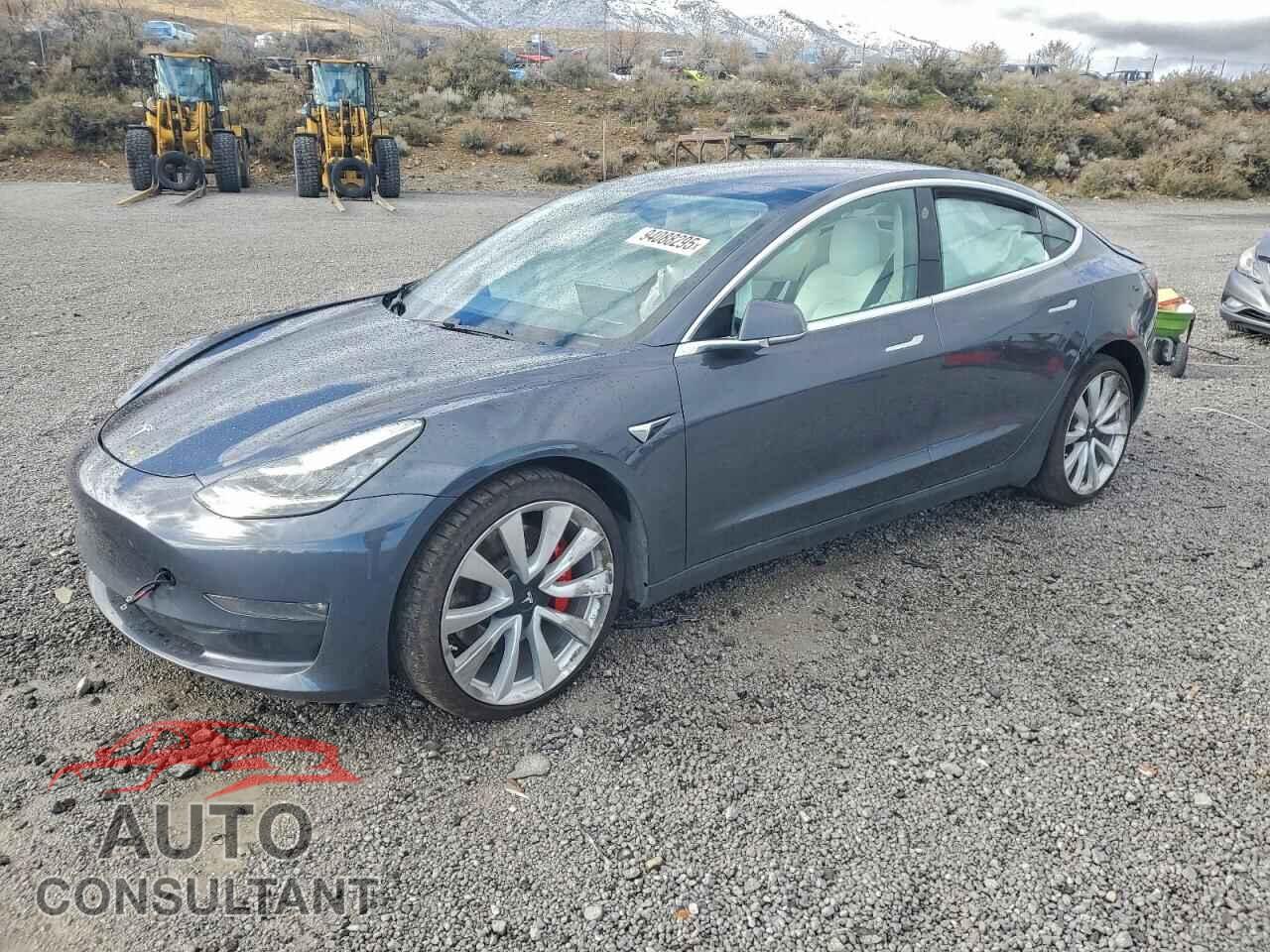 TESLA MODEL 3 2018 - 5YJ3E1EB2JF056264