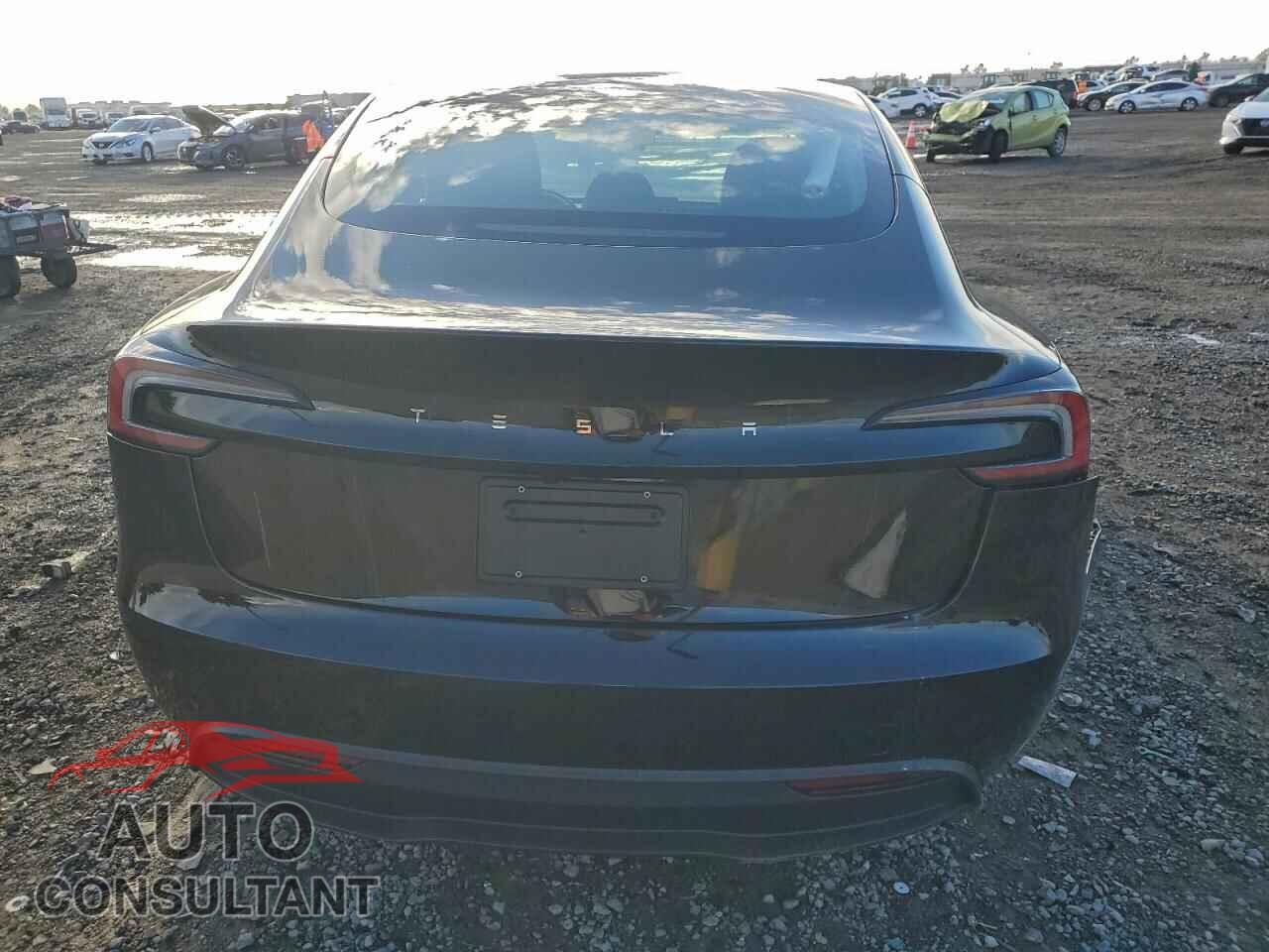 TESLA MODEL 3 2025 - 5YJ3E1EA0SF051900