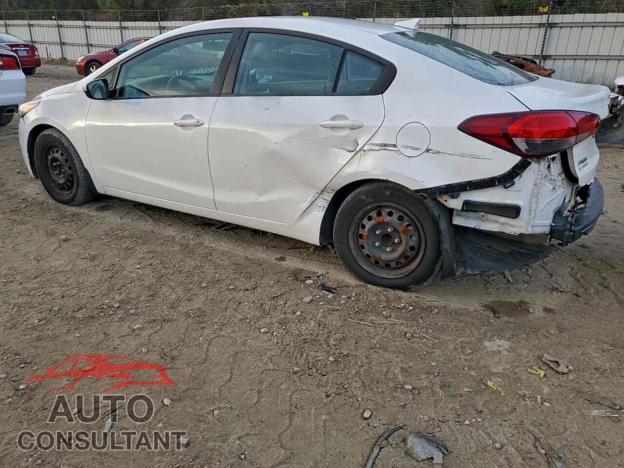KIA FORTE 2018 - 3KPFL4A73JE247364