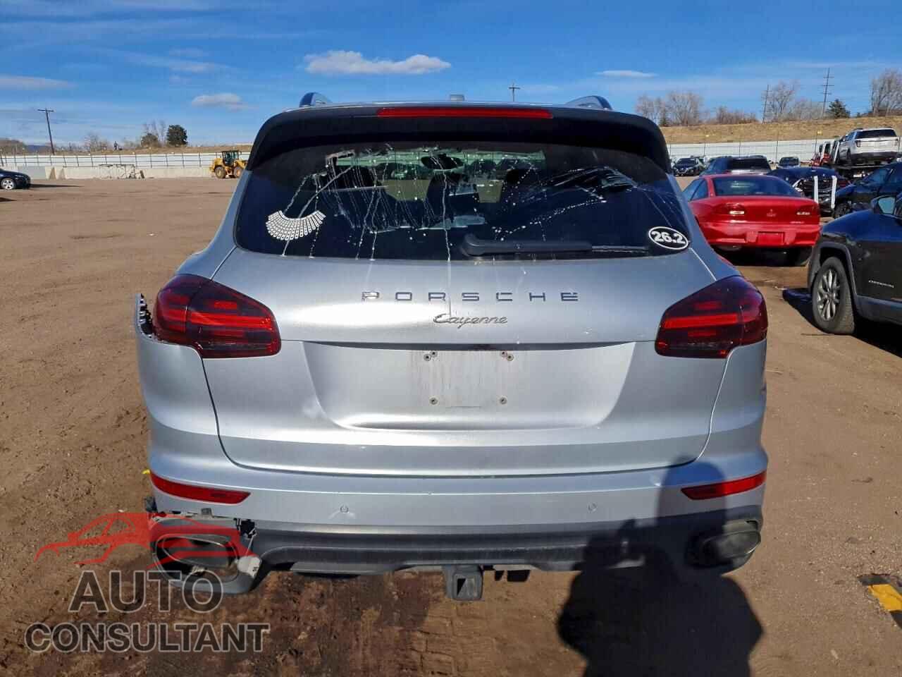 PORSCHE CAYENNE 2016 - WP1AA2A23GLA02975