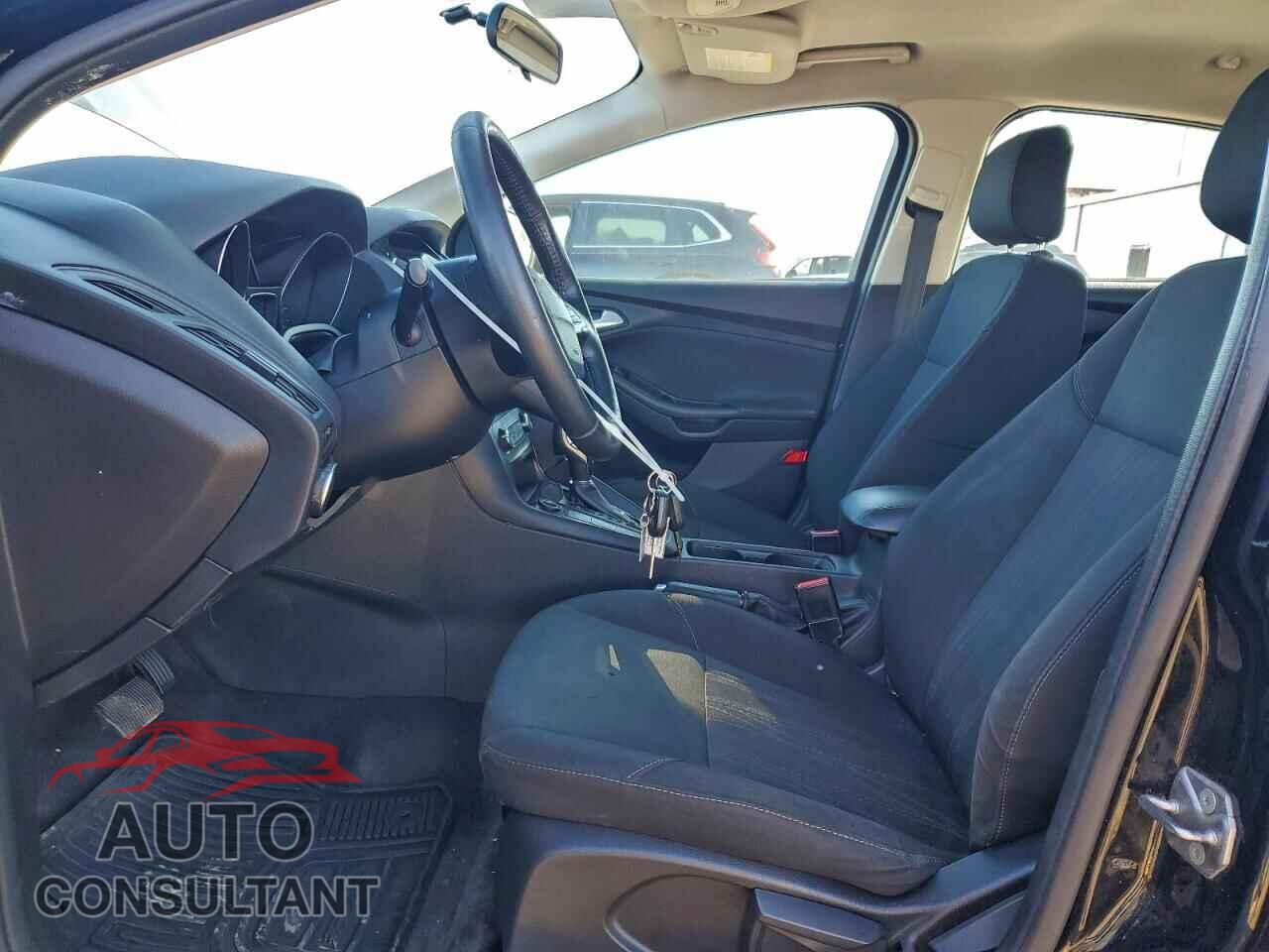 FORD FOCUS 2018 - 1FADP3K22JL300089