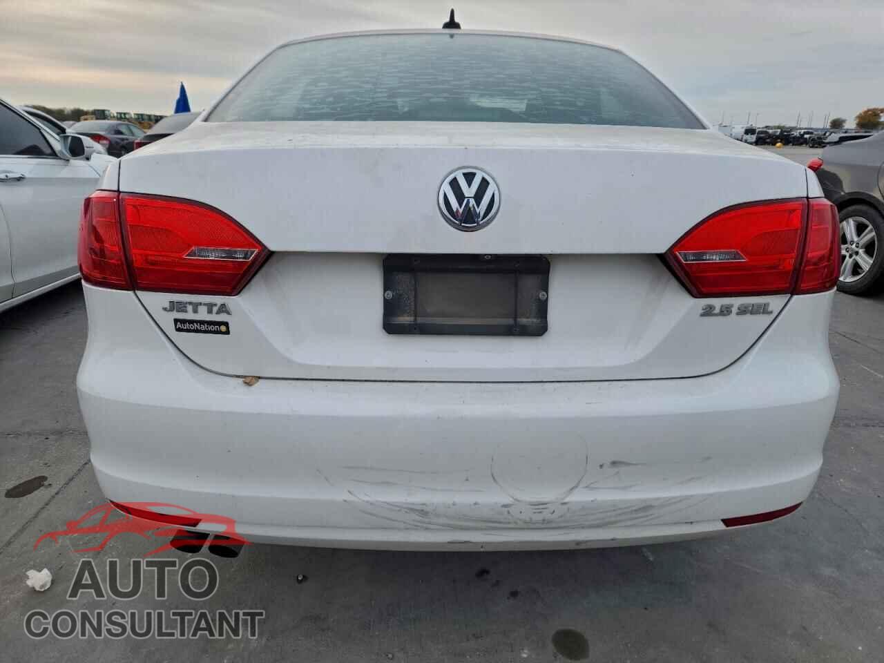 VOLKSWAGEN JETTA 2012 - 3VWLX7AJ4CM364655