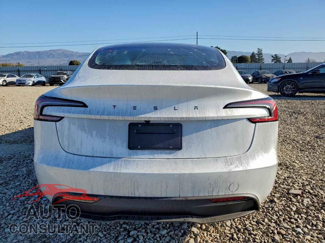 TESLA MODEL 3 2026 - 5YJ3E1EA1TF122359
