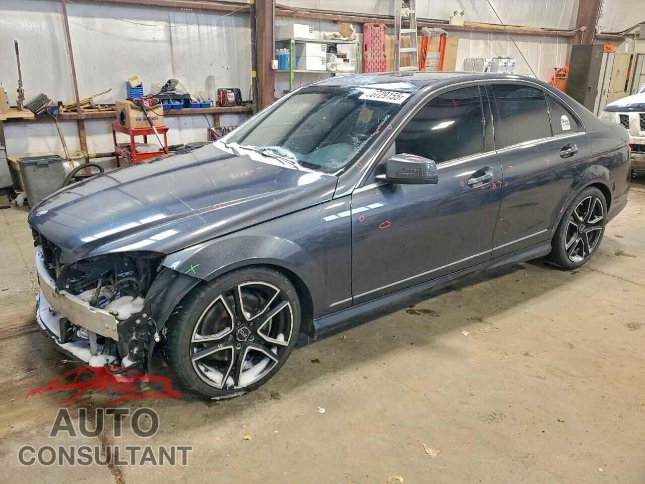 MERCEDES-BENZ C-CLASS 2011 - WDDGF8BB4BA515807