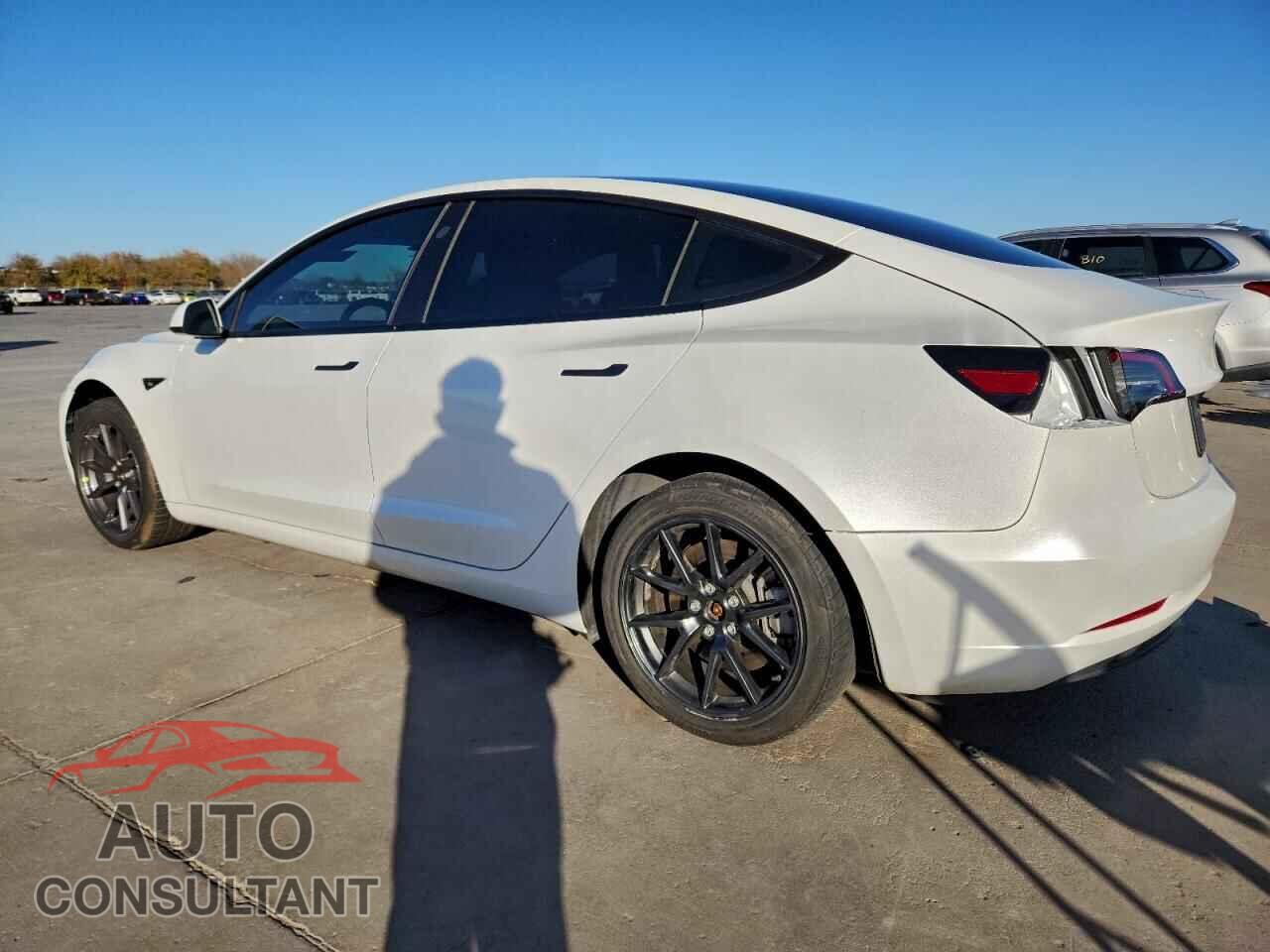 TESLA MODEL 3 2023 - 5YJ3E1EAXPF466780