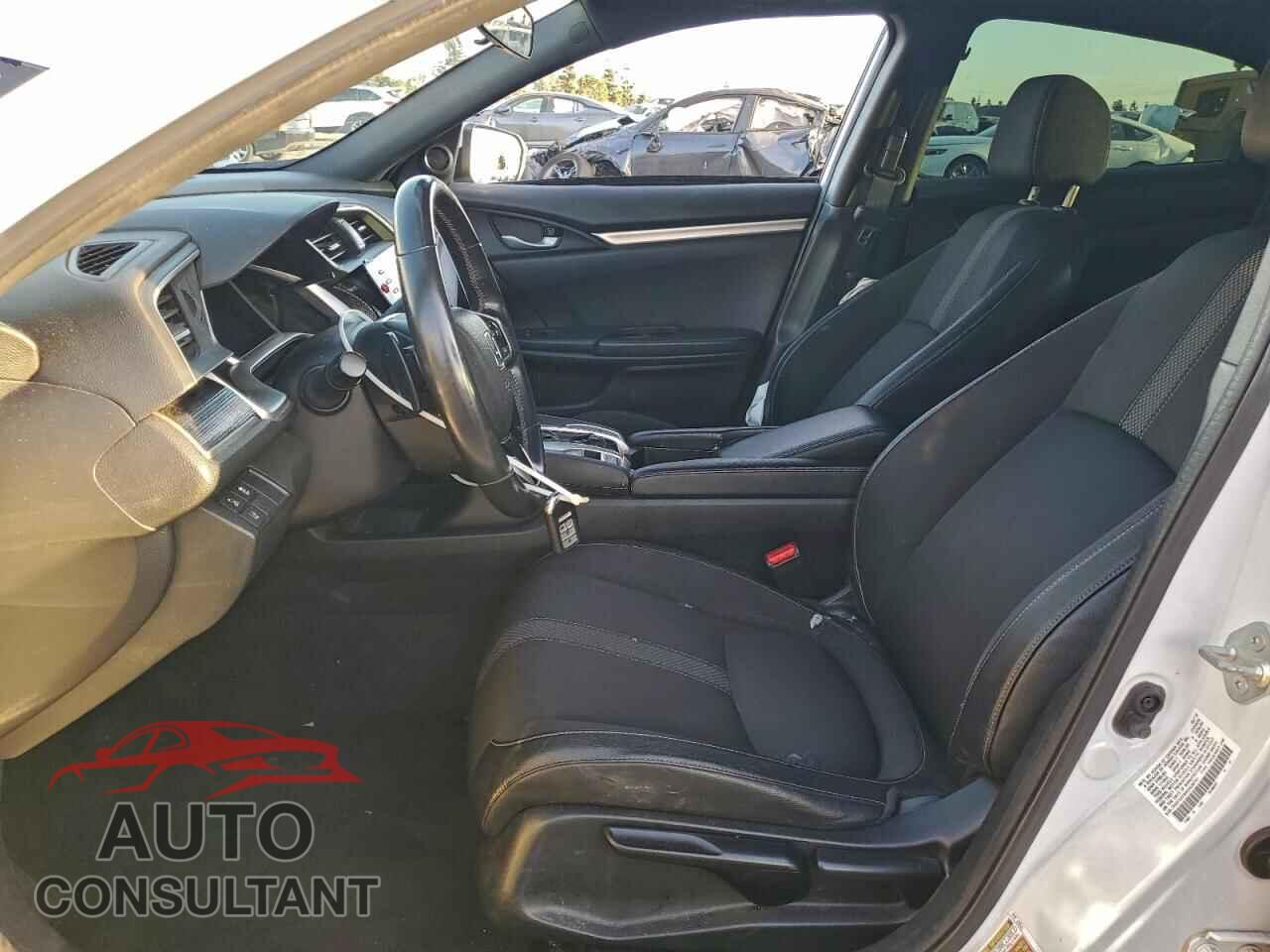 HONDA CIVIC 2019 - 2HGFC2F84KH538761