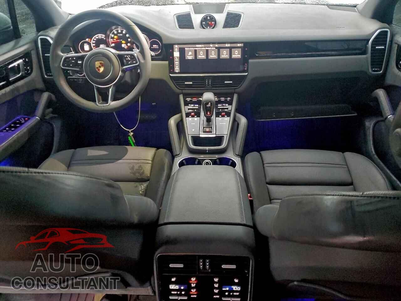 PORSCHE CAYENNE 2021 - WP1AA2AY2MDA05912