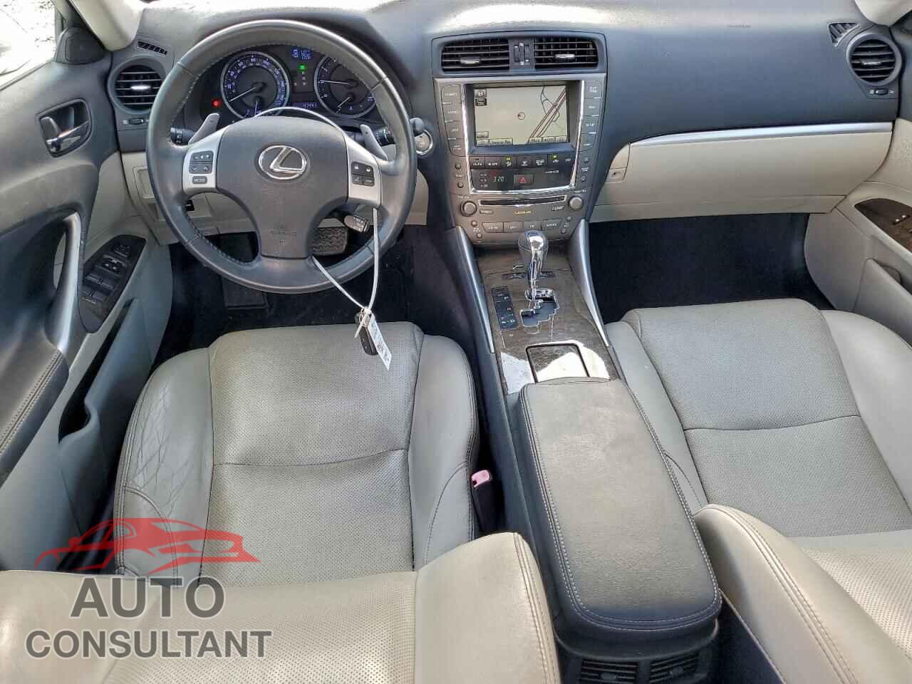 LEXUS IS 2011 - JTHBF5C23B5142445