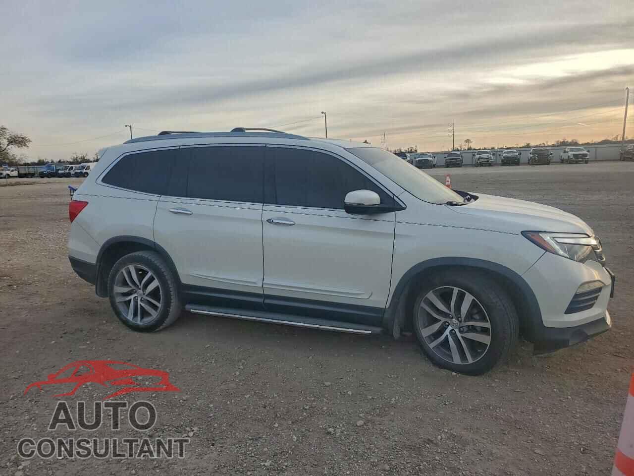 HONDA PILOT 2018 - 5FNYF6H01JB022410