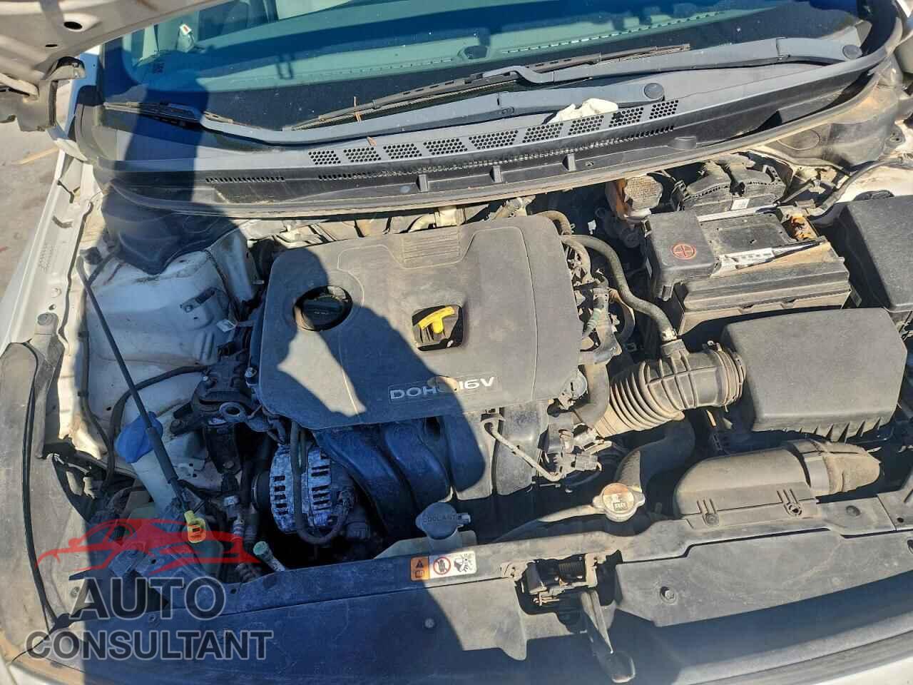 KIA FORTE 2017 - 3KPFK4A71HE067426