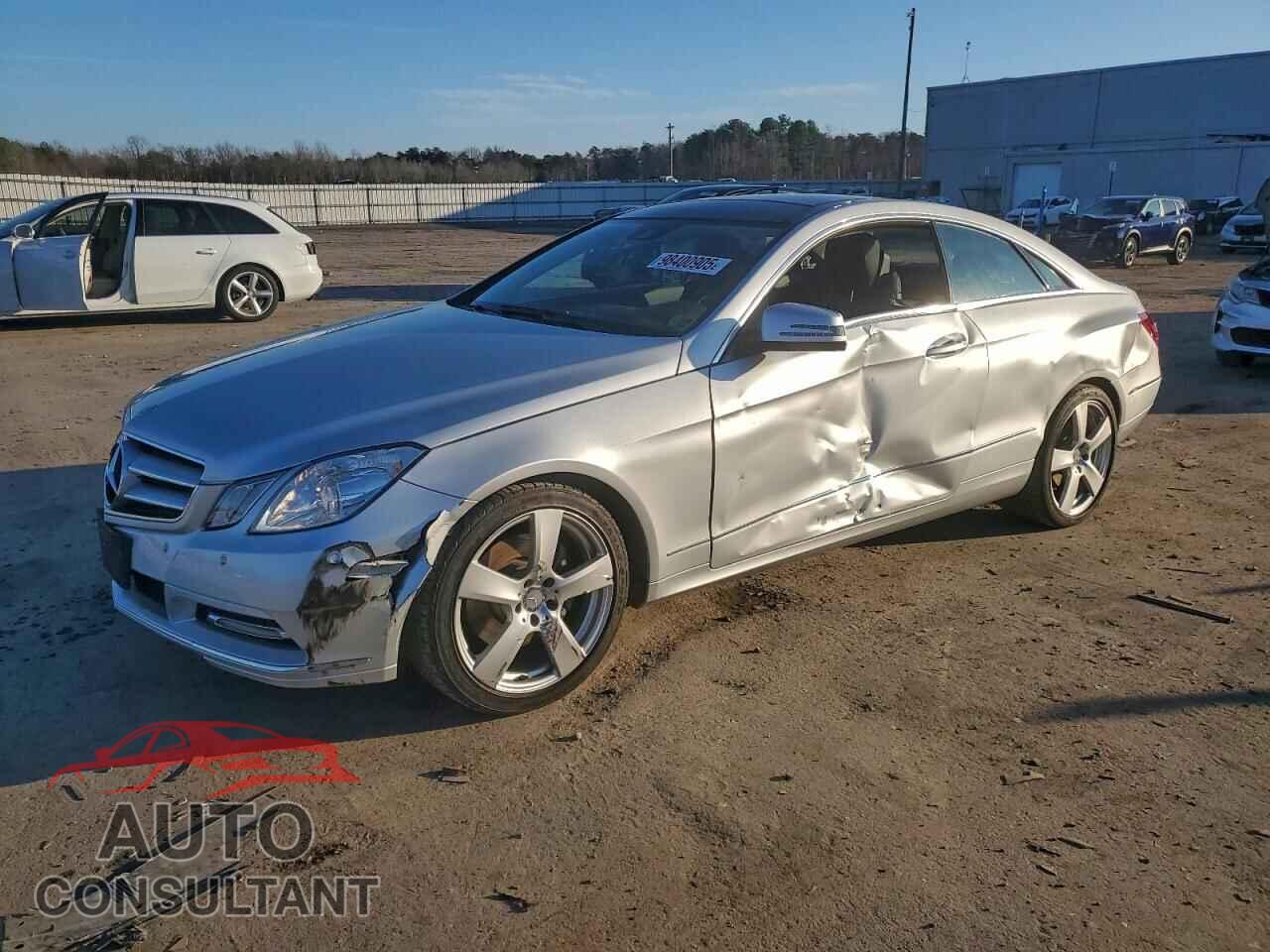 MERCEDES-BENZ E-CLASS 2013 - WDDKJ8JB5DF210557