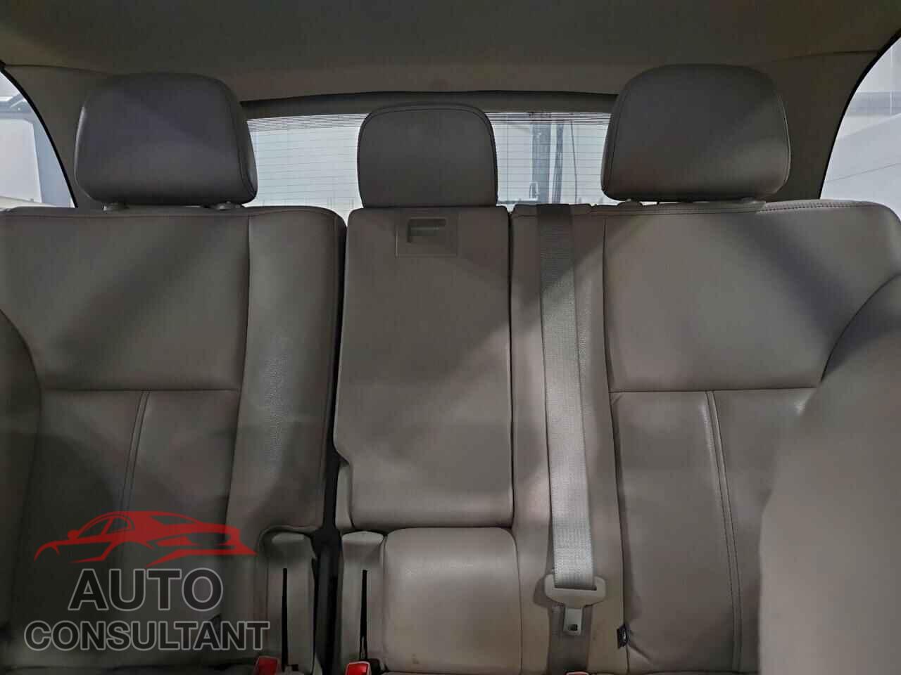 FORD FUSION 2011 - 2FMDK4JC2BBB08662