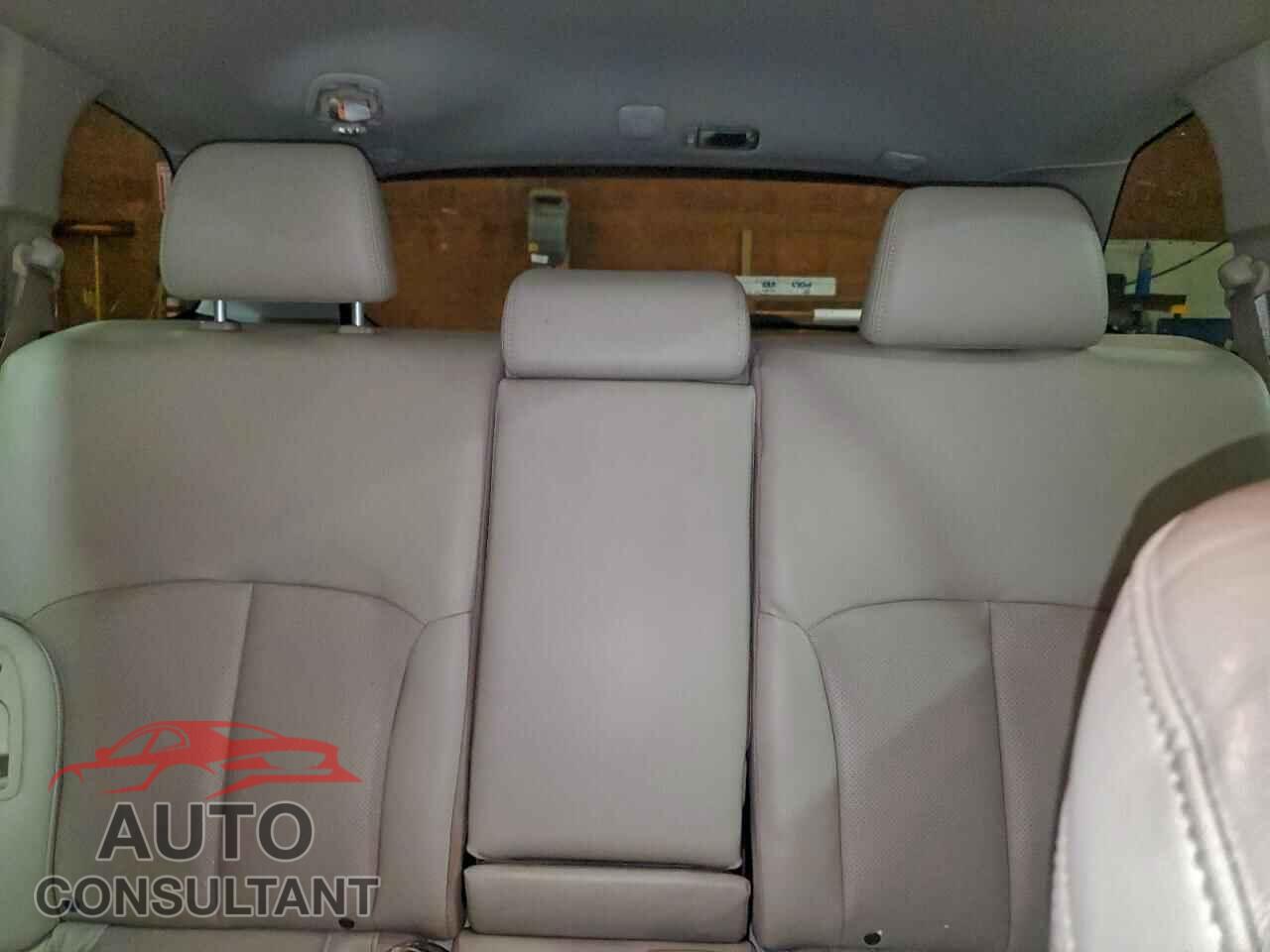 SUBARU OUTBACK 2014 - 4S4BRBLC8E3297987