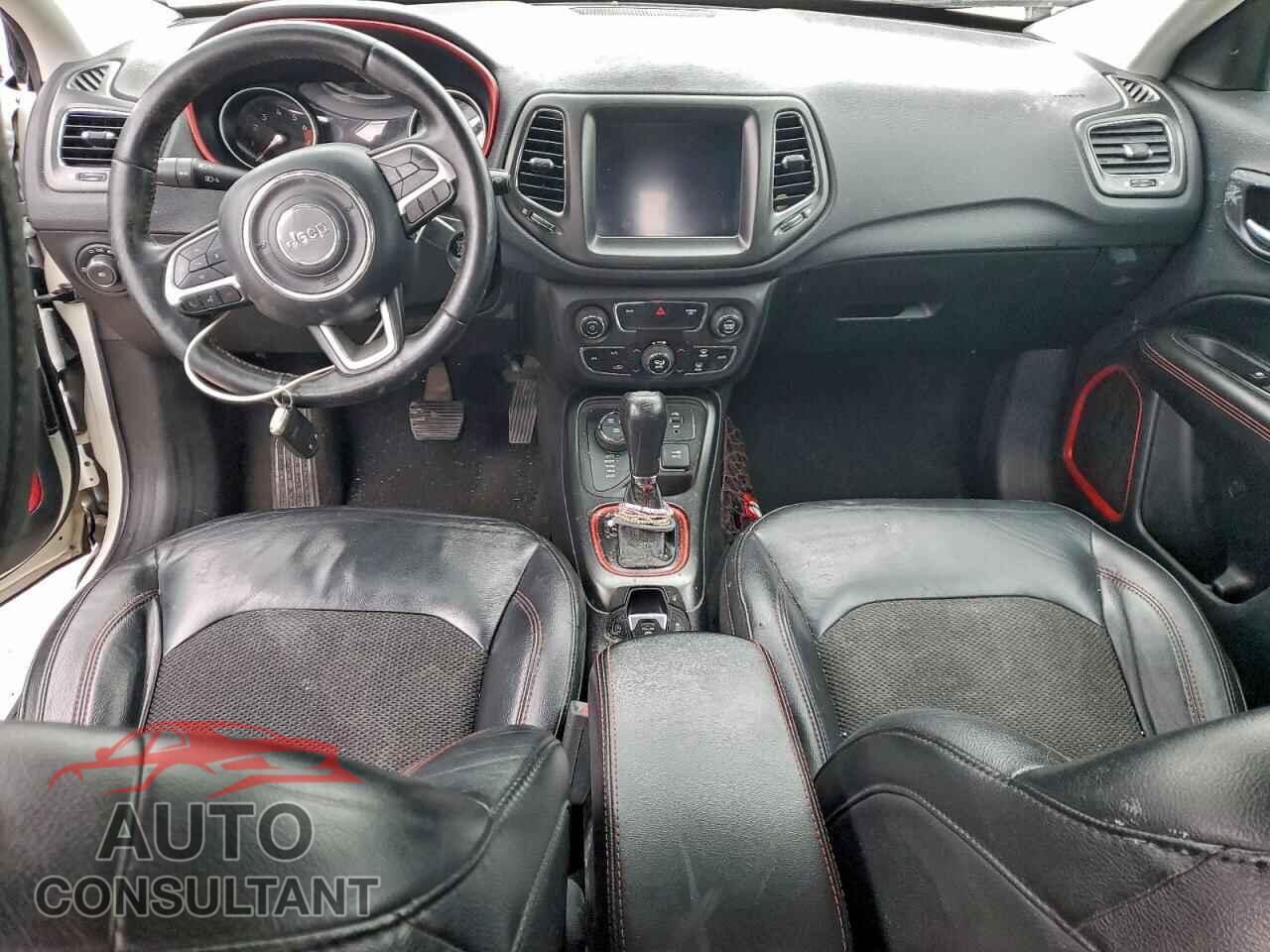 JEEP COMPASS 2018 - 3C4NJDDB7JT465479