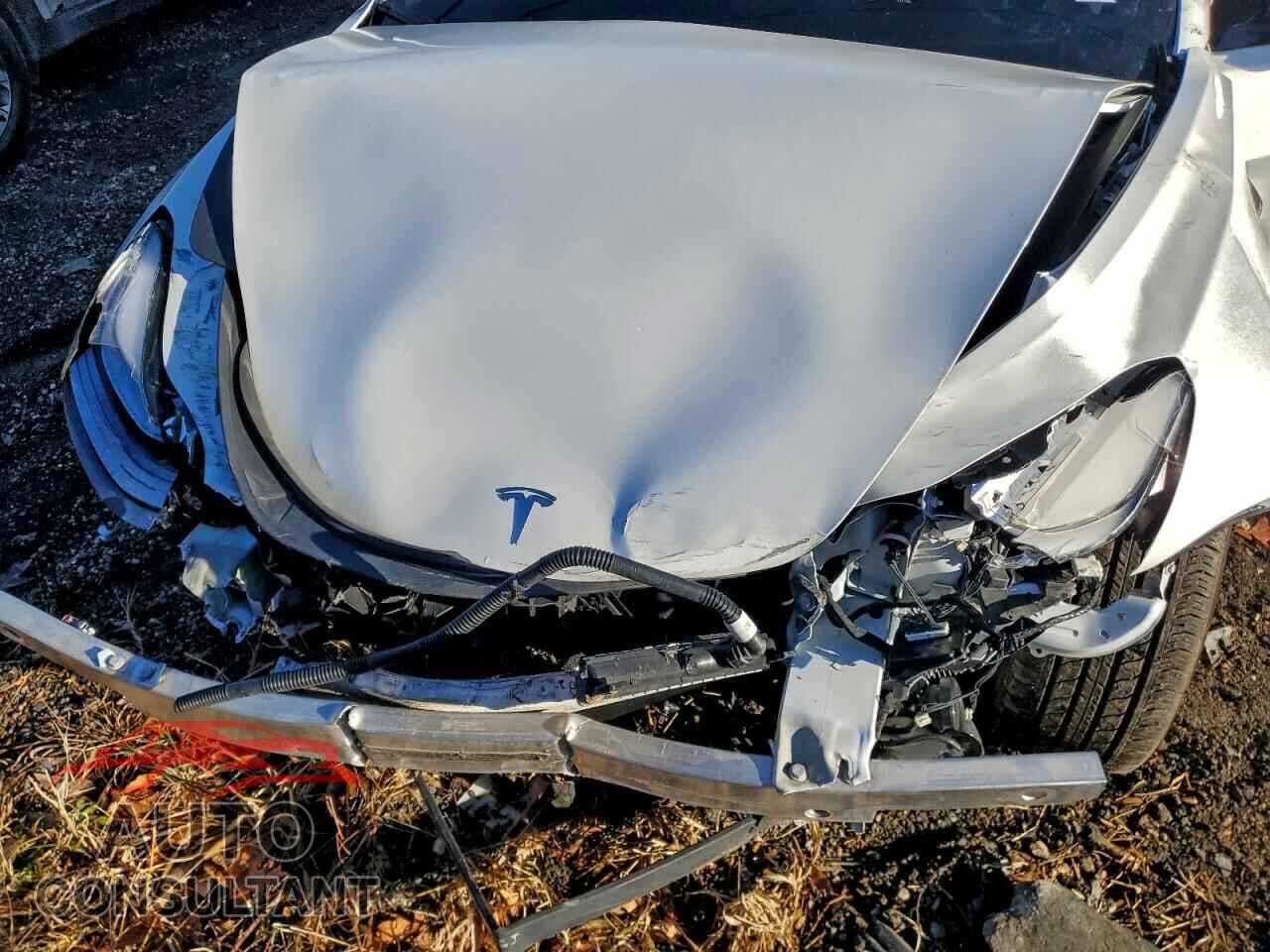 TESLA MODEL 3 2022 - 5YJ3E1EA8NF186644