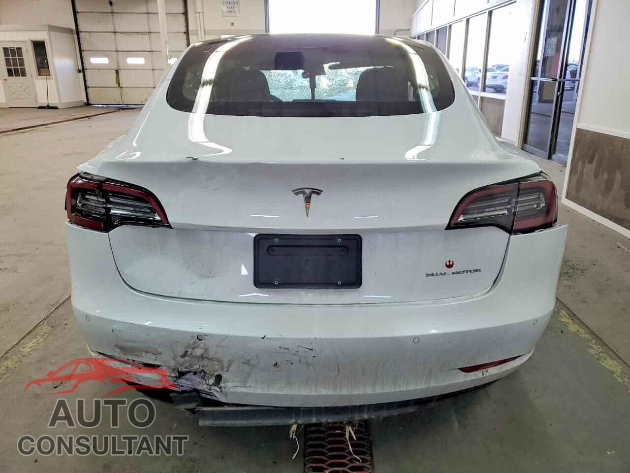 TESLA MODEL 3 2022 - 5YJ3E1EB4NF127731
